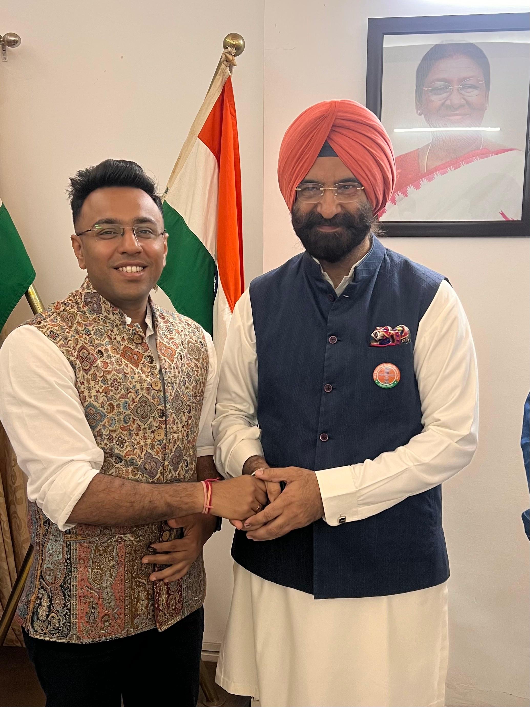 Pravin Kaushal with Sardar Manjinder Singh Sirsa at the Delhi Legislative Assembly.